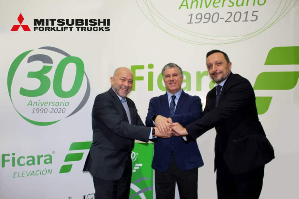 Firma acuerdo FICARA Mitsubishi enero 2023